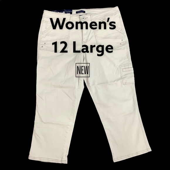 Bandolino Pants - Women's Bandolino 12 L Large Capri Skimmer Shorts Chino Khakis Cream Stretch New